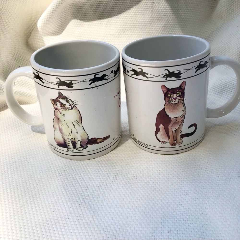 2 Cat mugs featuring 4 breeds on white ceramic mugs vintage Houston Harvest